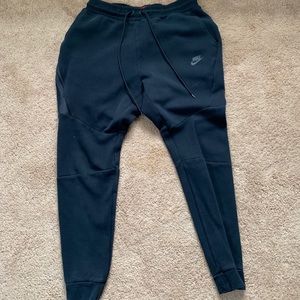 Nike Tech Fleece